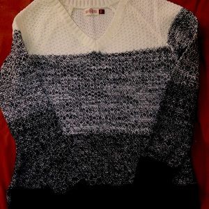 S White, Black, & Gray V-Neck Sweater